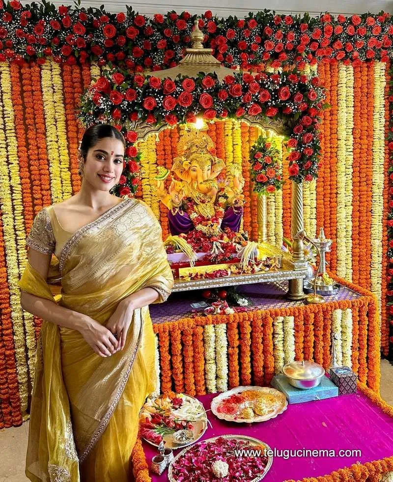 Janhvi Stills 190923 001