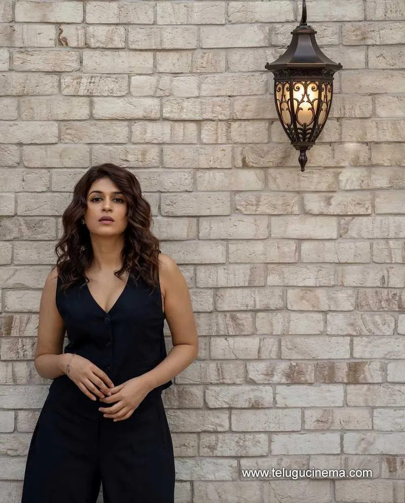 Shraddhadas Stills 220923 001