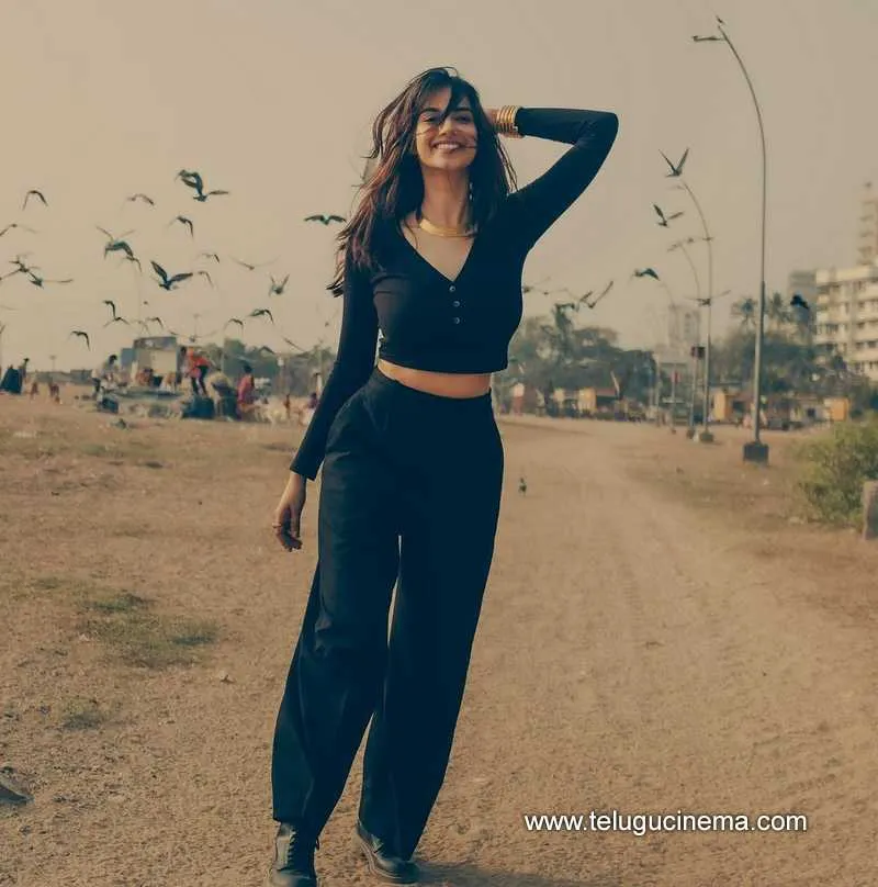 Meenakshi Stills181023 001