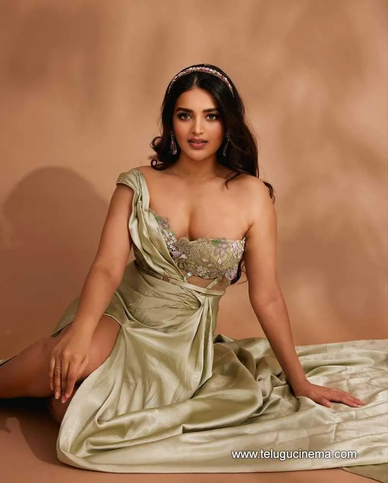 Nidhi Stills 051023 001