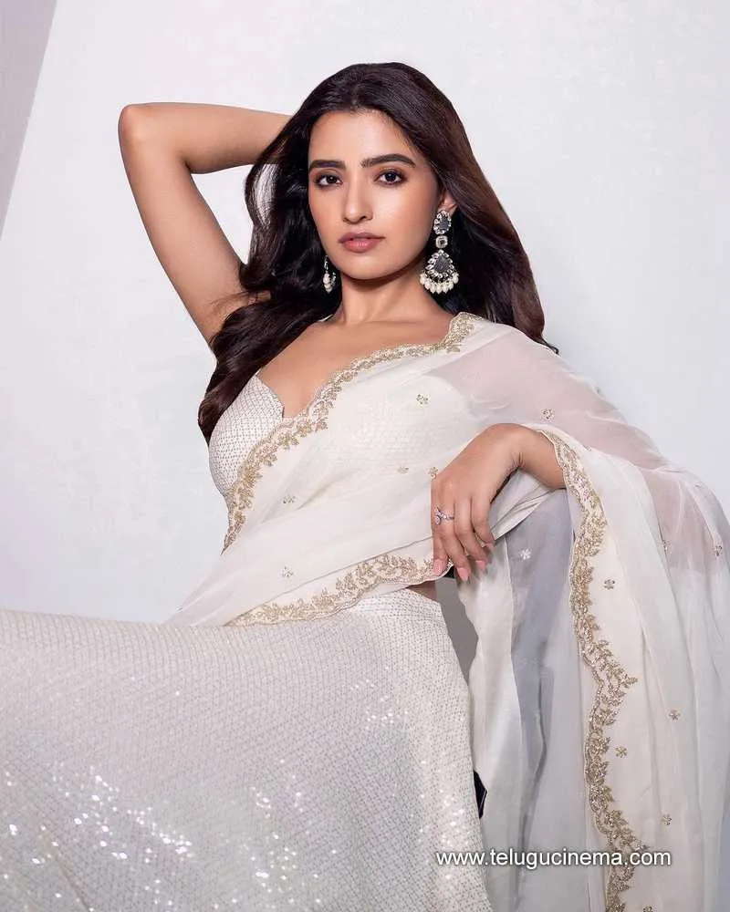 Rukshrdiilon Stills 300923 001