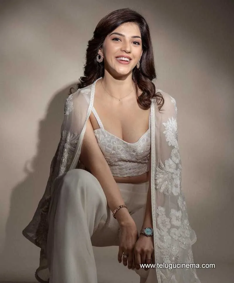 Mehreen Stills 201123 001