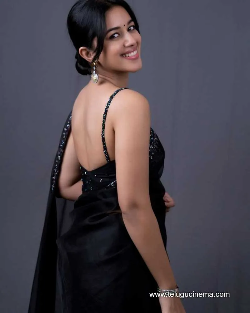 Mirnaliniravi Stills 241123 001