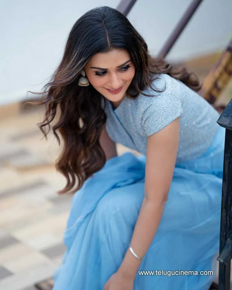 Paayal Stills 281123 001