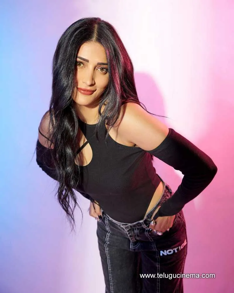 Sruthihasan Stills 171123 001