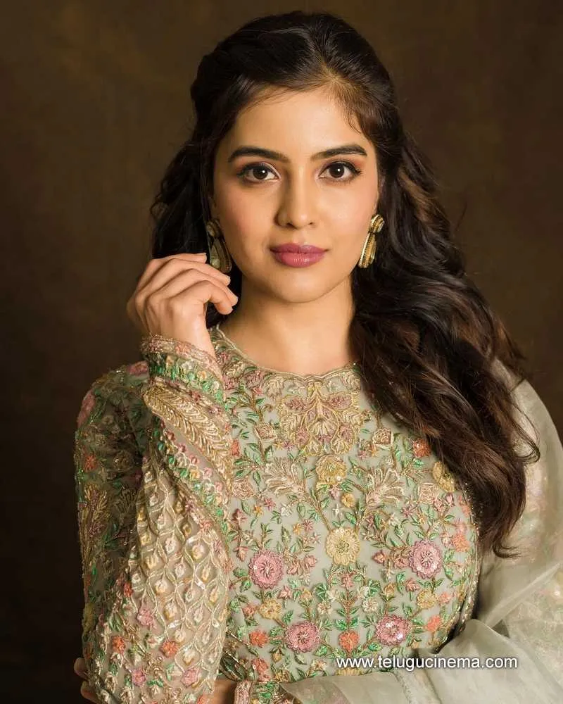 Amrita Stills 271223 001
