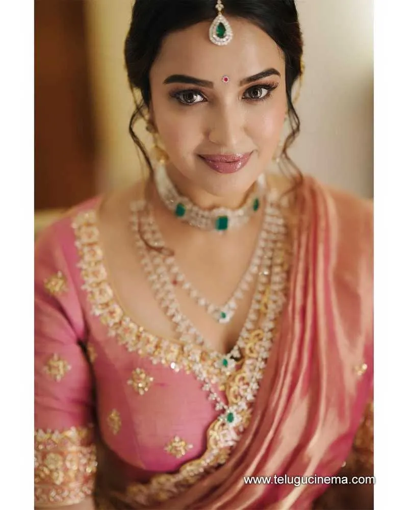 Pujitha Stills 21223 001