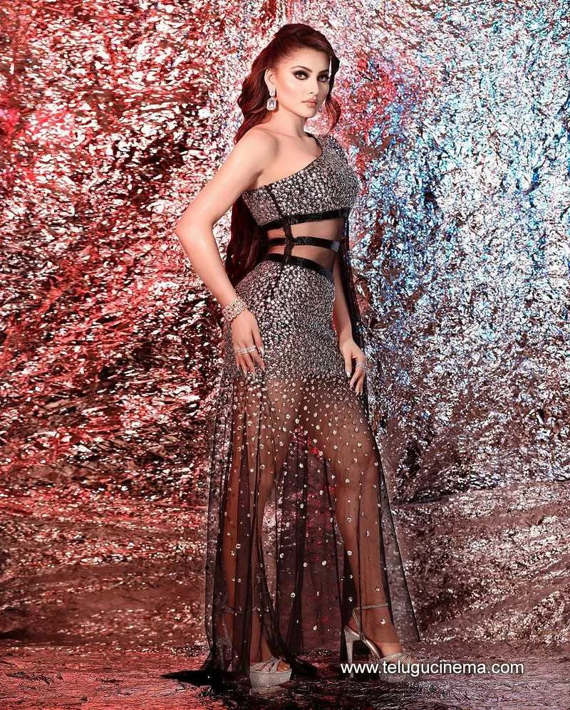 Urvashi Stills 23223 001