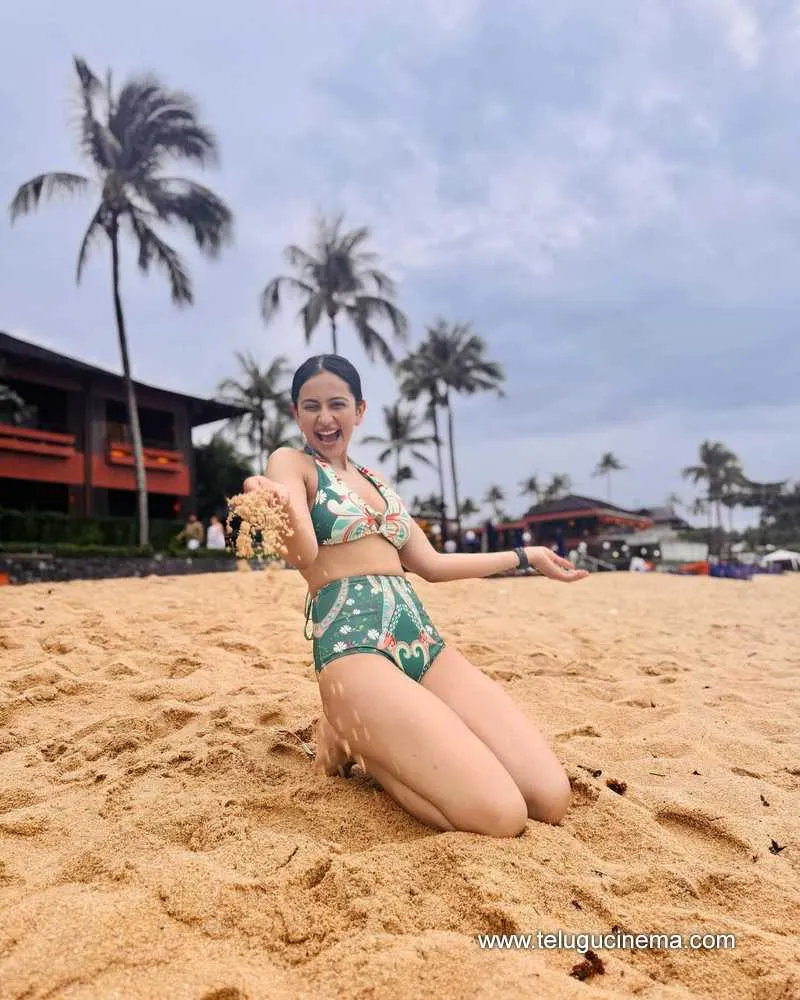 Rakul Stills 040124 001