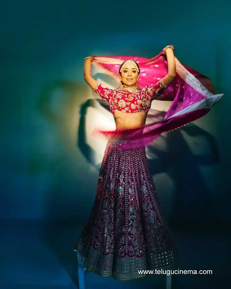 Shriyasaran Stills 310124 001