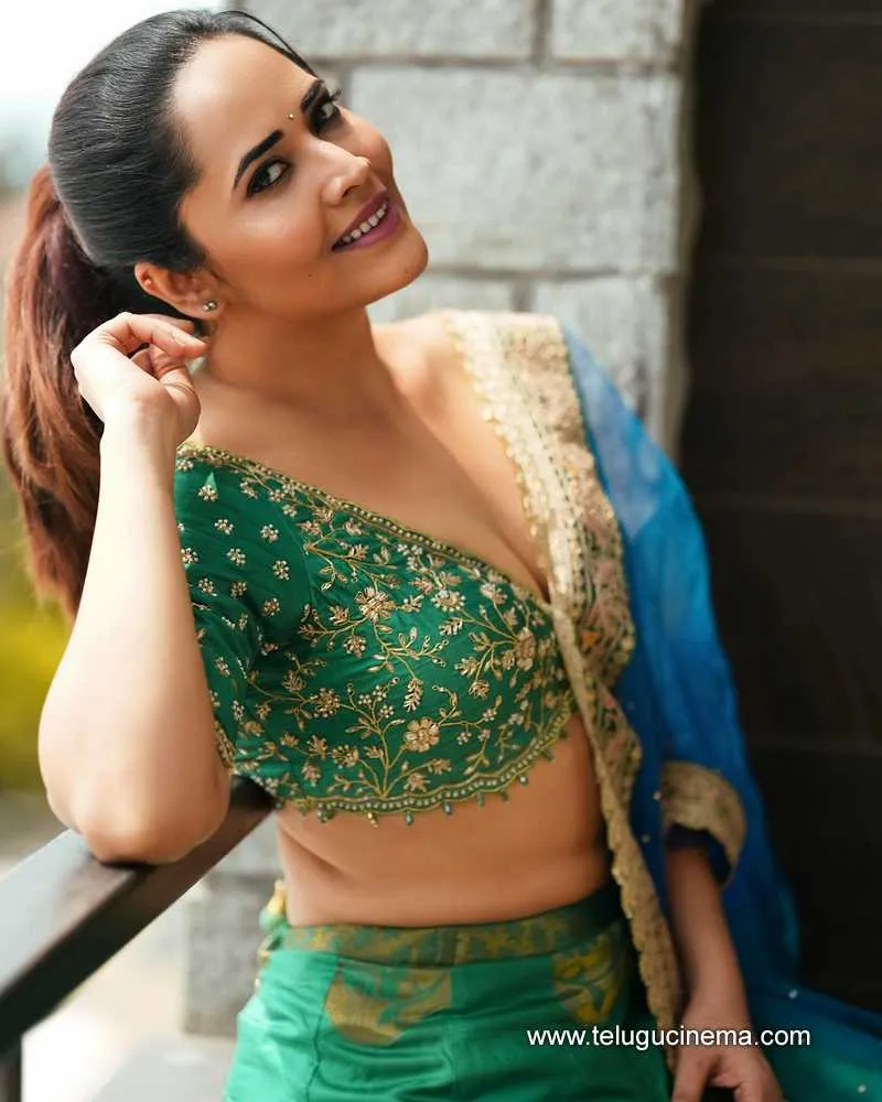 Anusuya Stills 28022400000001