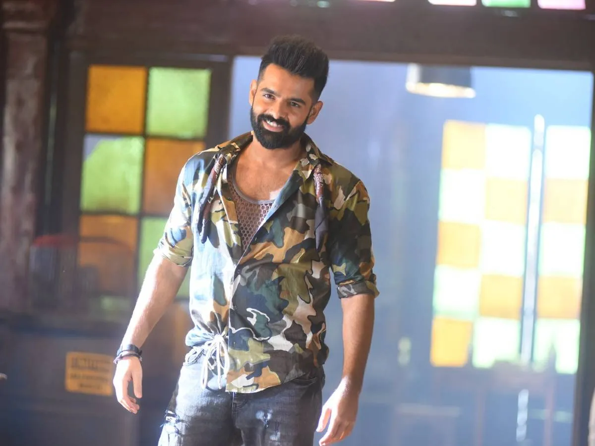 iSmart Shankar