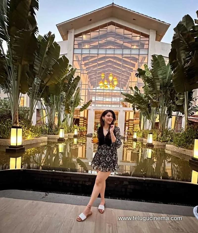 Mehreen Stills 22022400000001