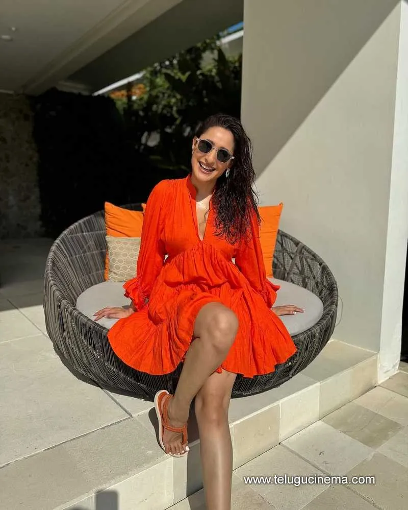 Priyaprakash Stills 12022400000001 1
