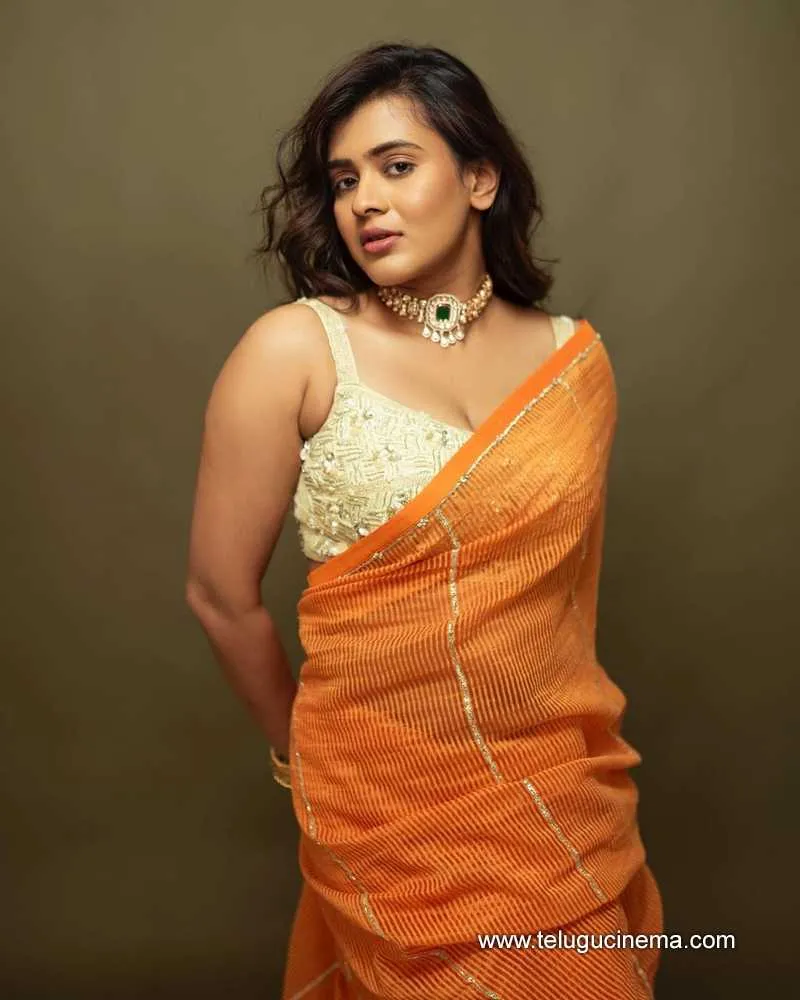 Hebha Stills 01032400000001