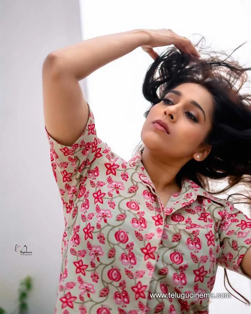 Rashmigoutham Stills 15032400000001