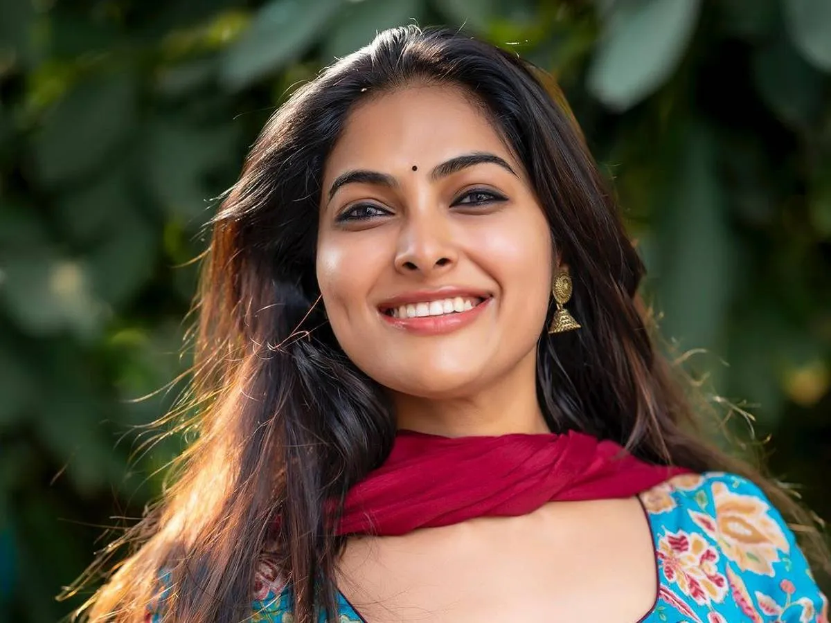 Divi Vadthya
