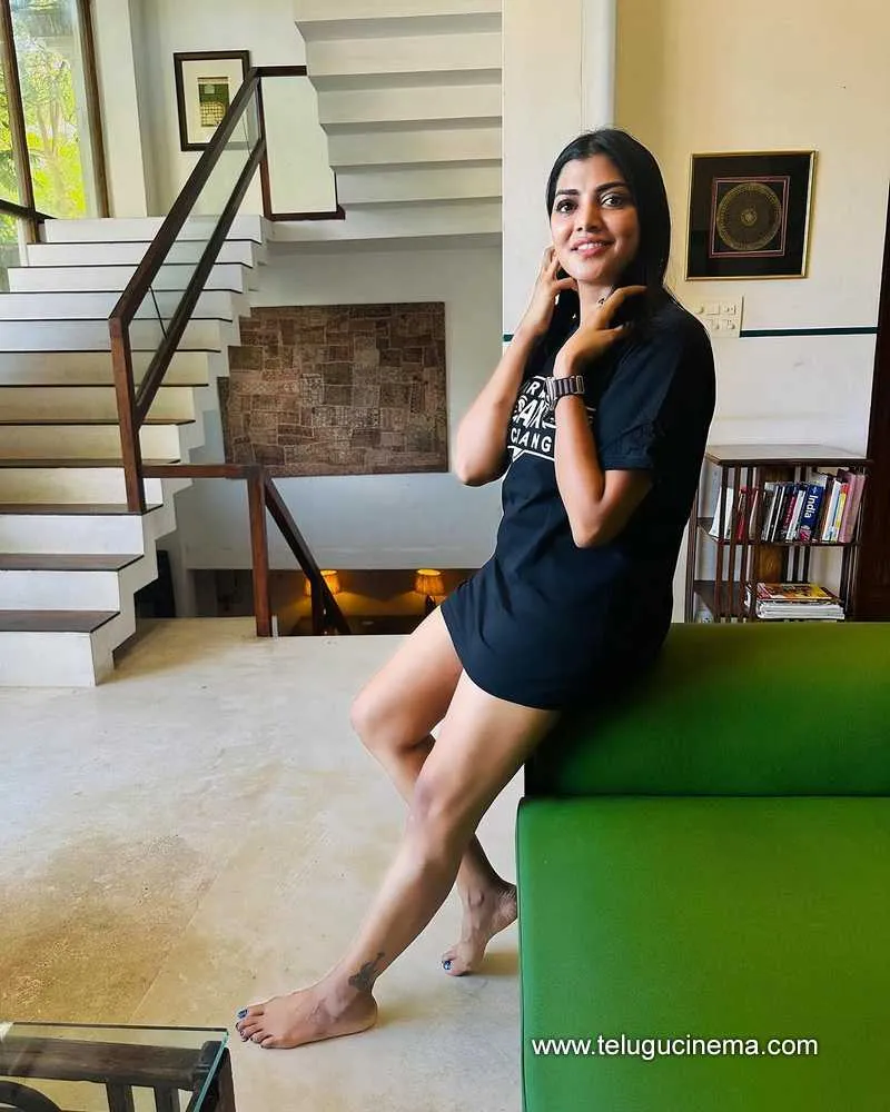 Lahari Stills 120424 01