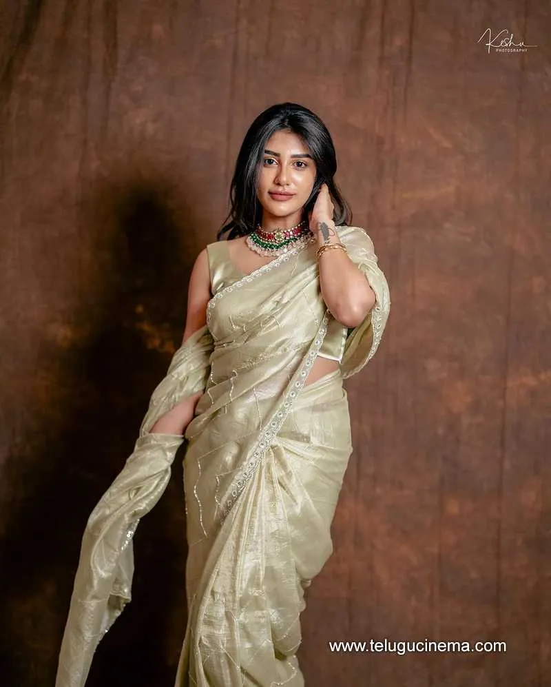 Suprita Stills 140524 01