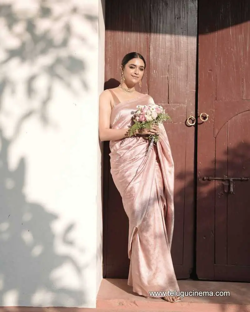 Keerthysuresh Stills 130624 01