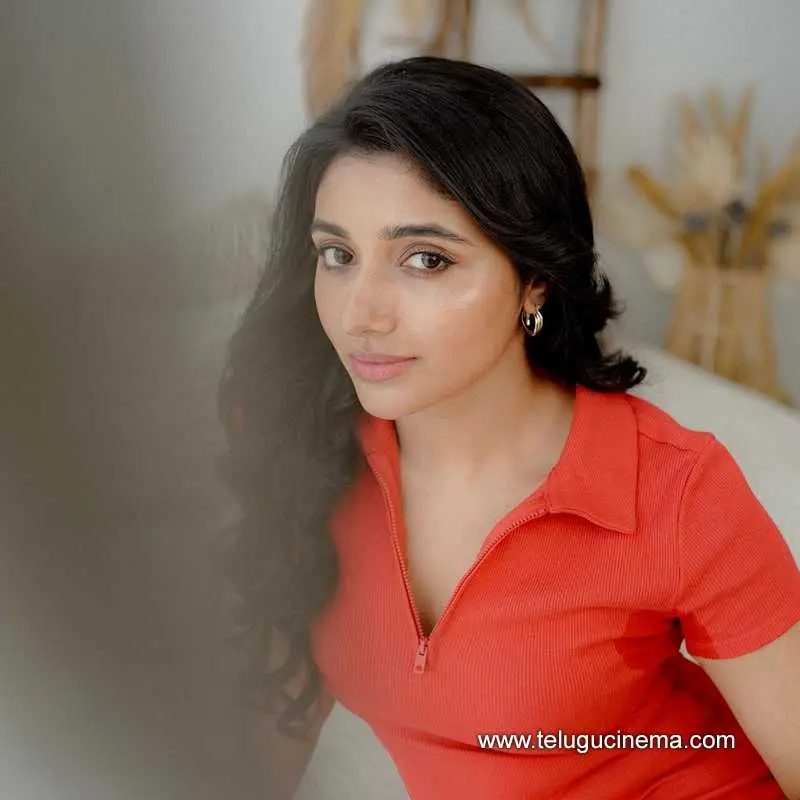 Mirrnaa Stills 150624 01
