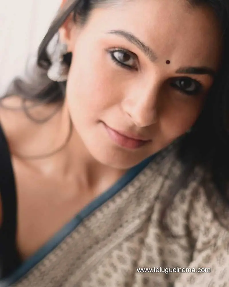 Andrea Stills 080724 01
