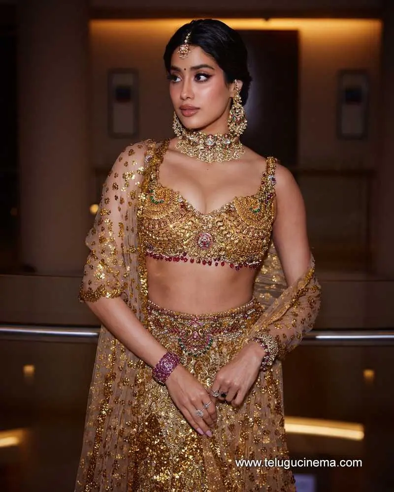 Janhvikapoor Stills 130724 01