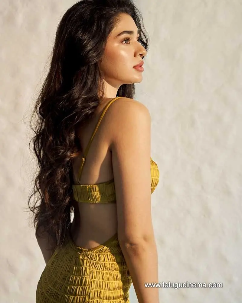 Kritishetty Stills 200724 01