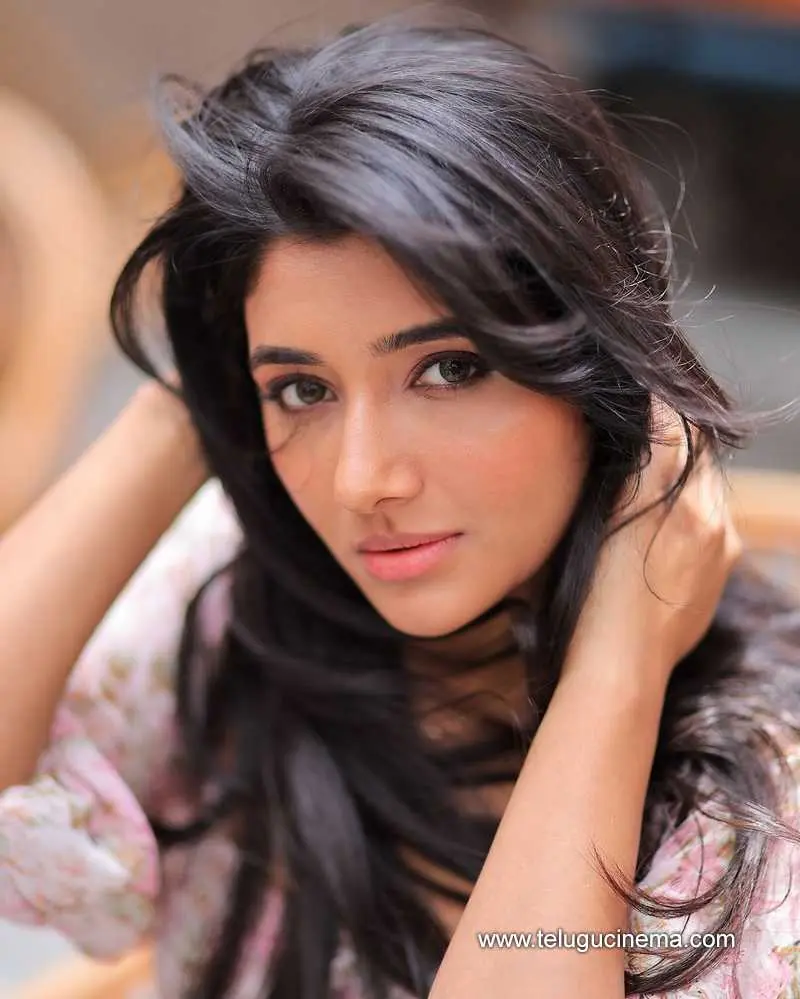Mirrnaa Stills 030724 01