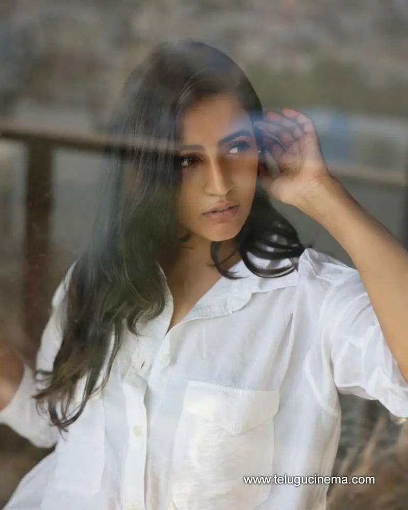 Niharika Stills 090724 03