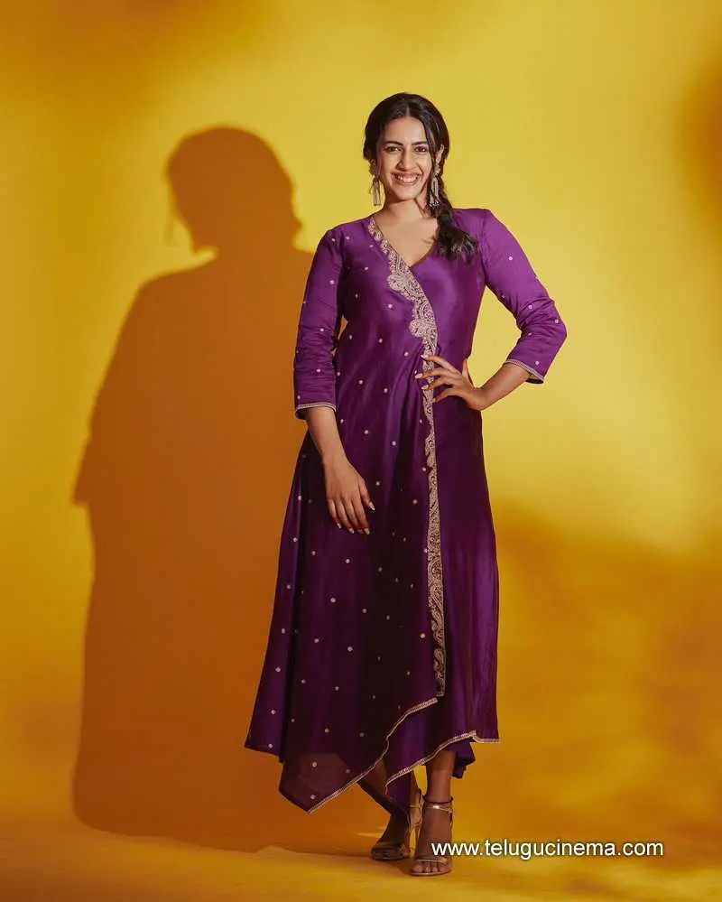 Niharika Stills 260724 01 1
