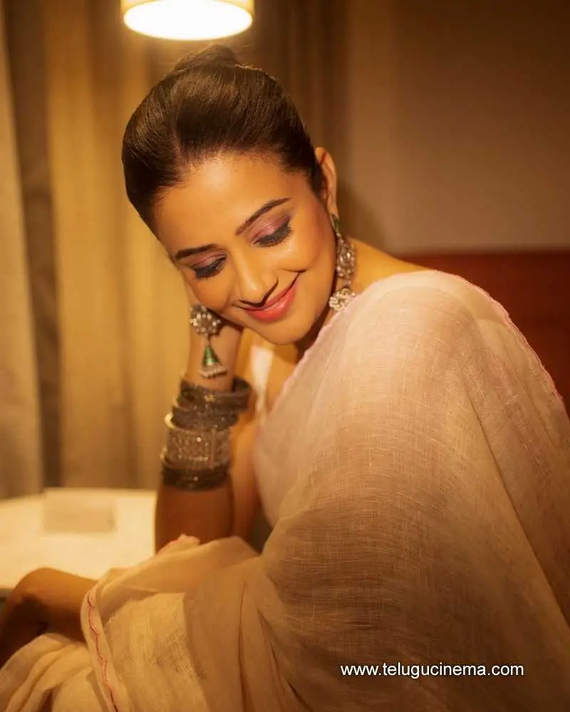 Priyamani Stills 220724 01