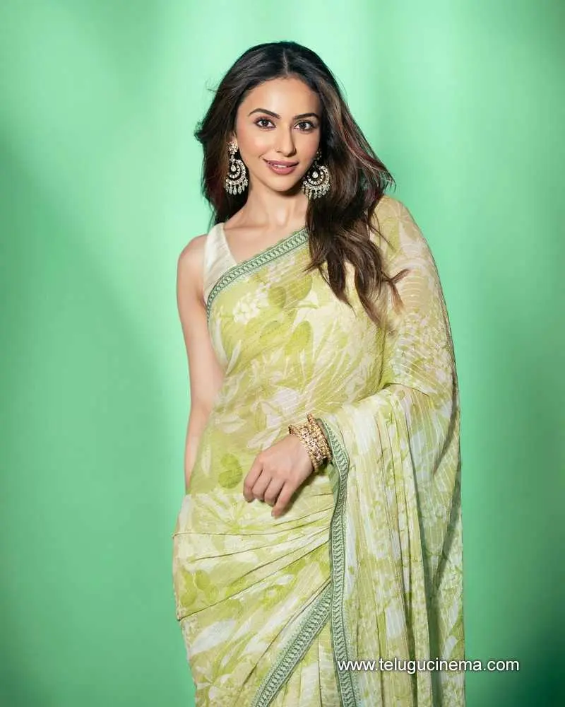Rakul Stills 240724 01