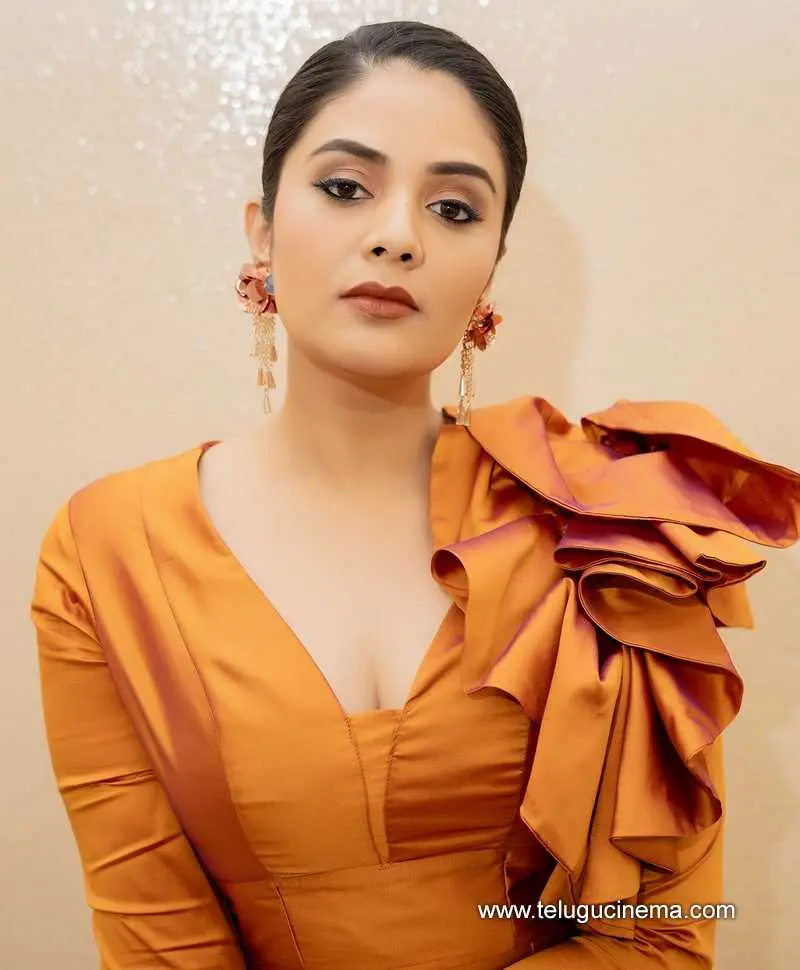 Sreemukhii Stills 220724 01