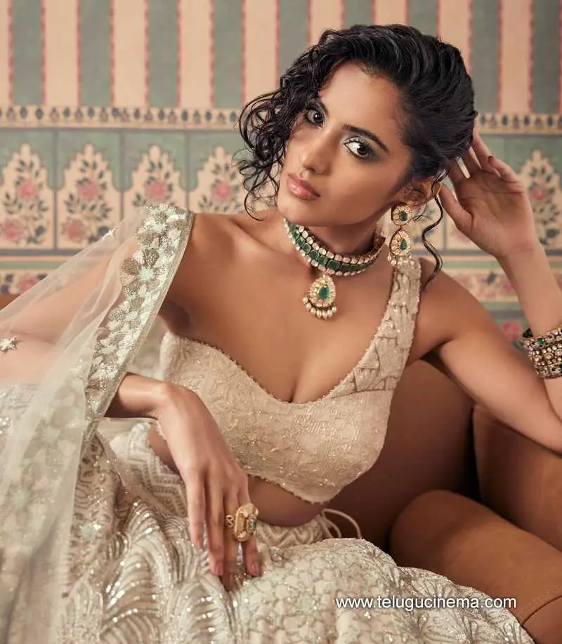 Malavika Stills 061124 01