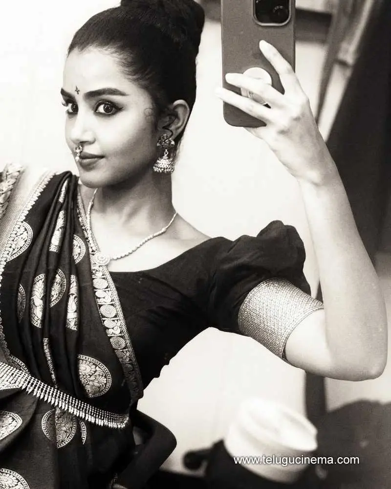 Anupama Stills 031224 01
