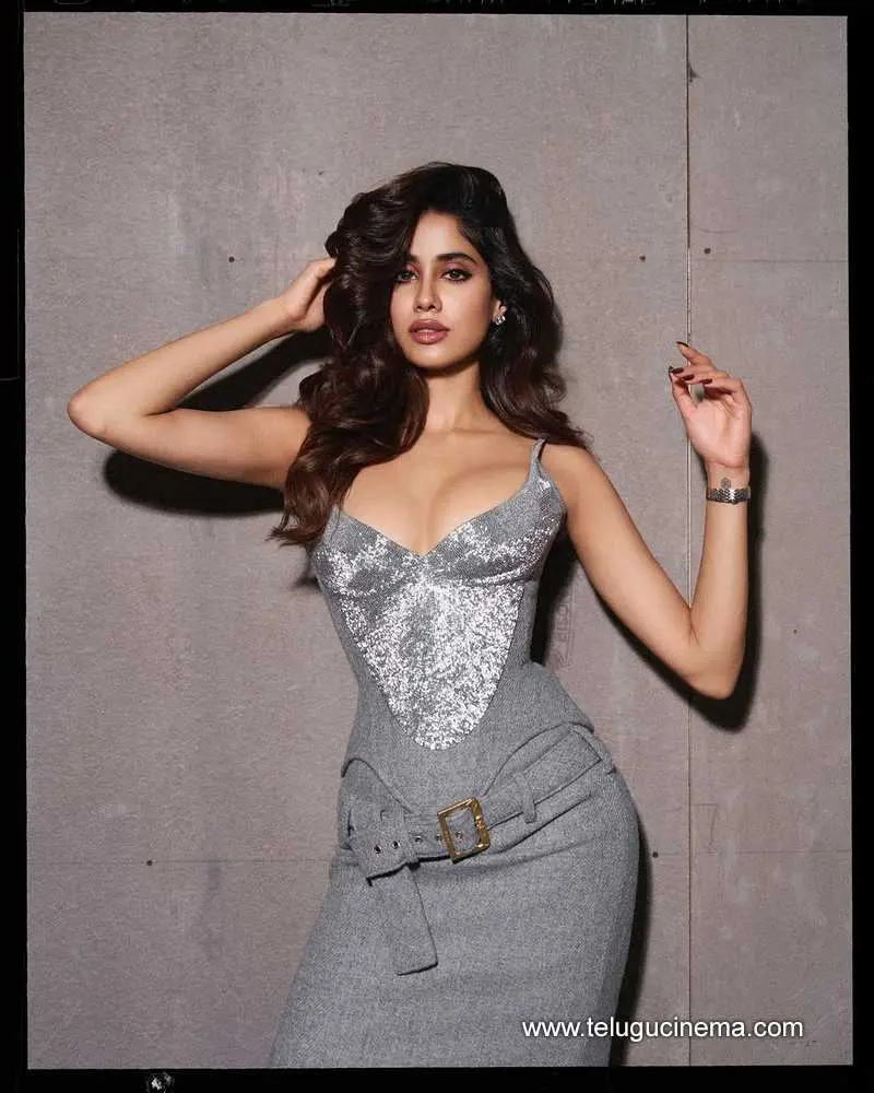 Janhvi Stills 101224 01