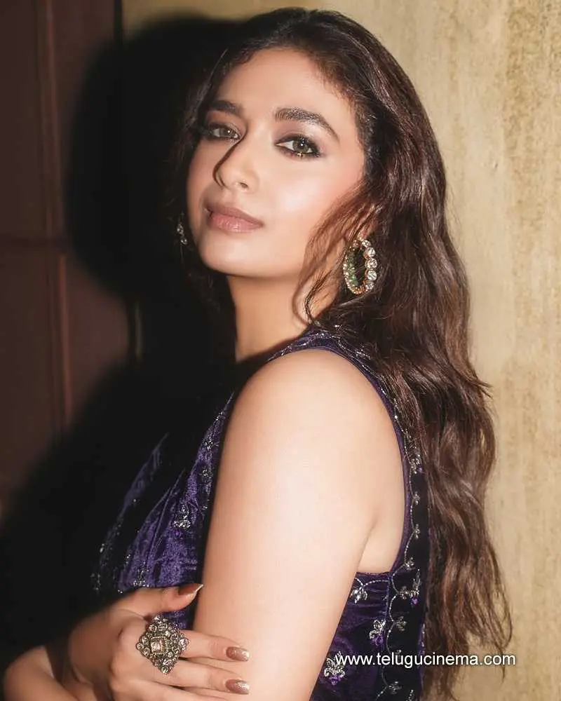 Keerthysuresh Stills 211224 01