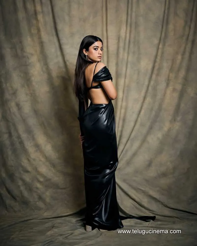 Rasmika Stills 191224 01