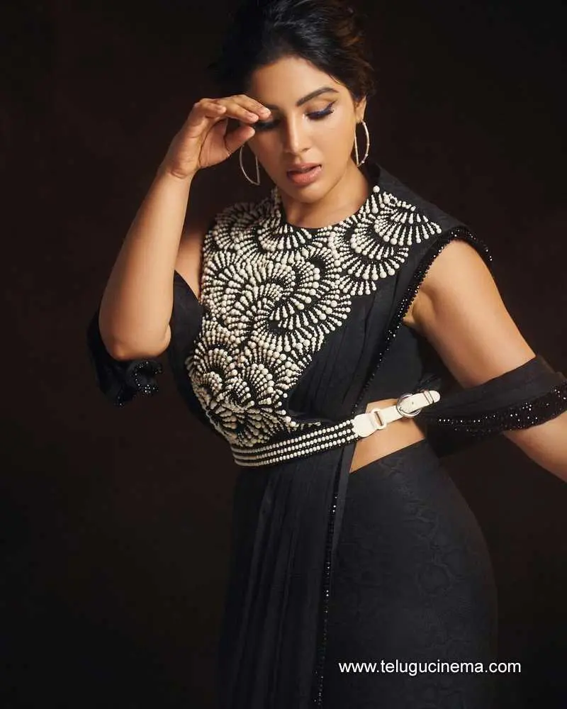 Samyuktha Stills 021224 01
