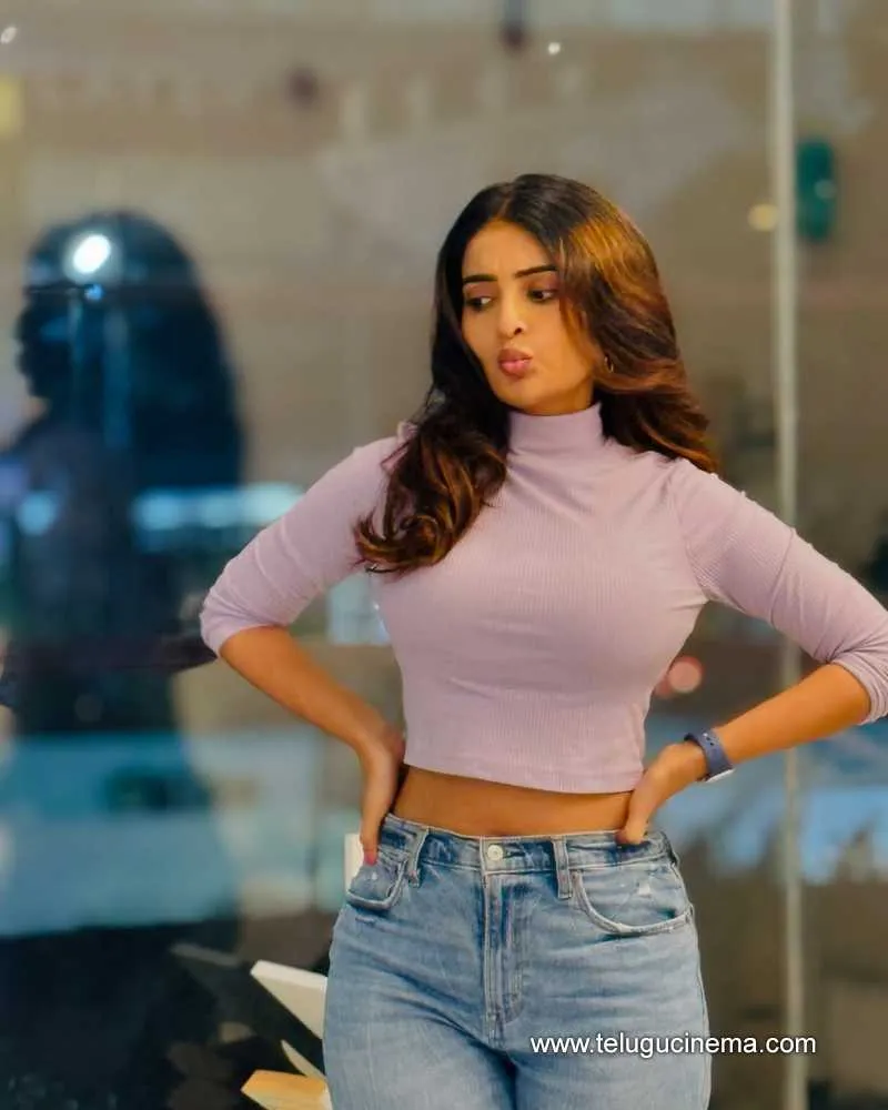 Ananya Stilla 11012504