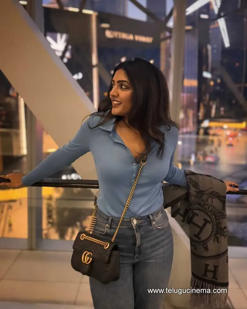 Eesharebba Stilla 09012501