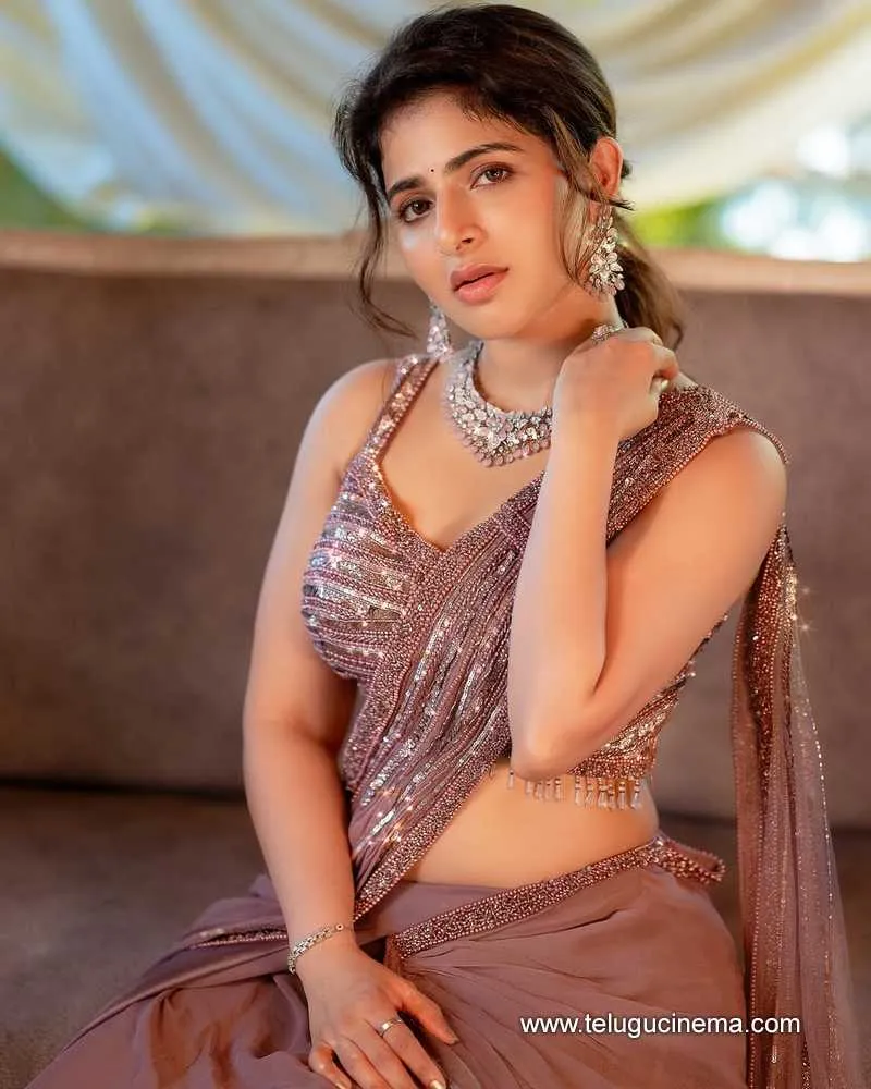 Iswarya Stilla 08012501