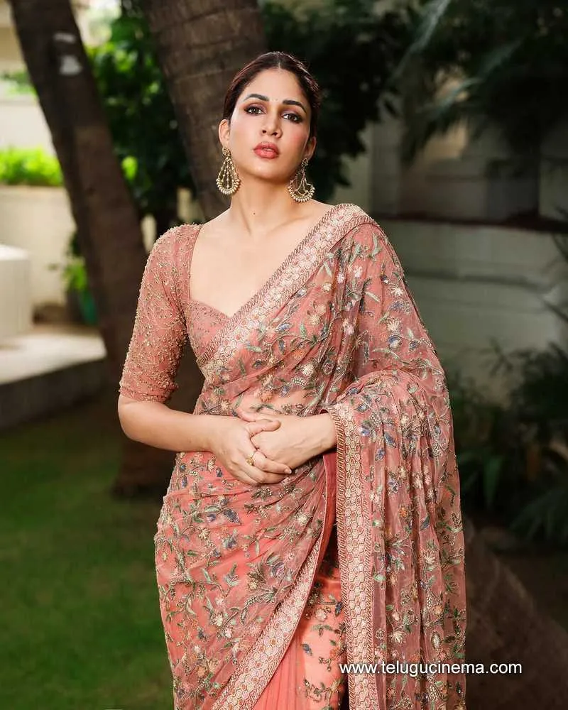 Lavanya Stilla 08012501