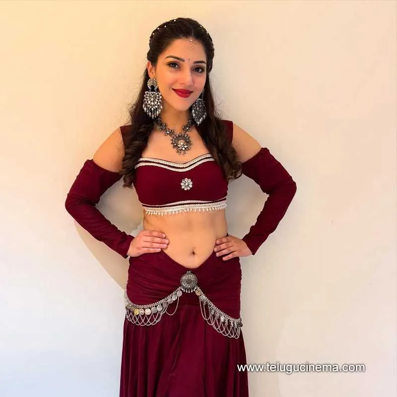 Mehreen Stilla 01012501
