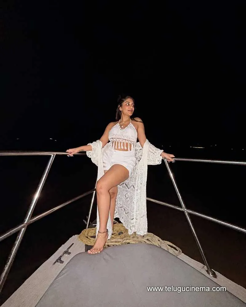 Suprita Stilla 18012501