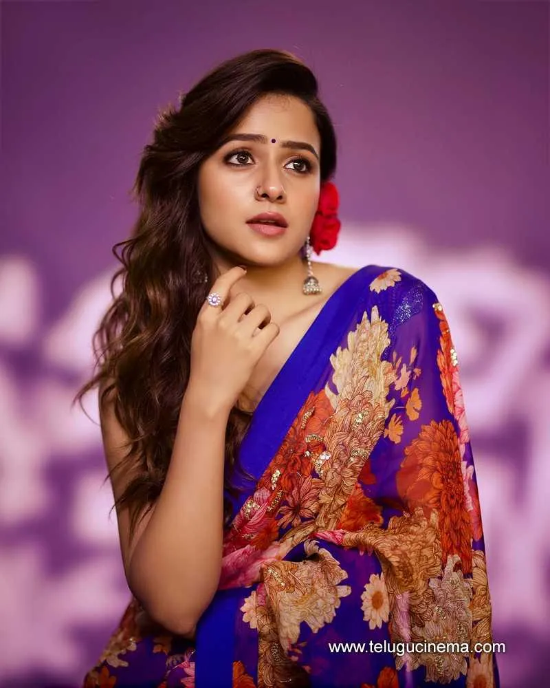 Vaishnavi Still 31012501