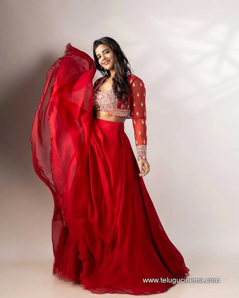 Aishwarya Still 8022501