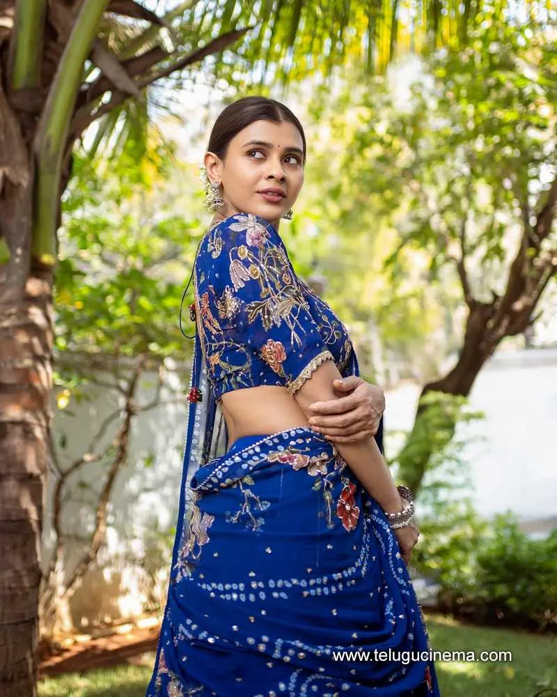 Hebha Stills 27022501