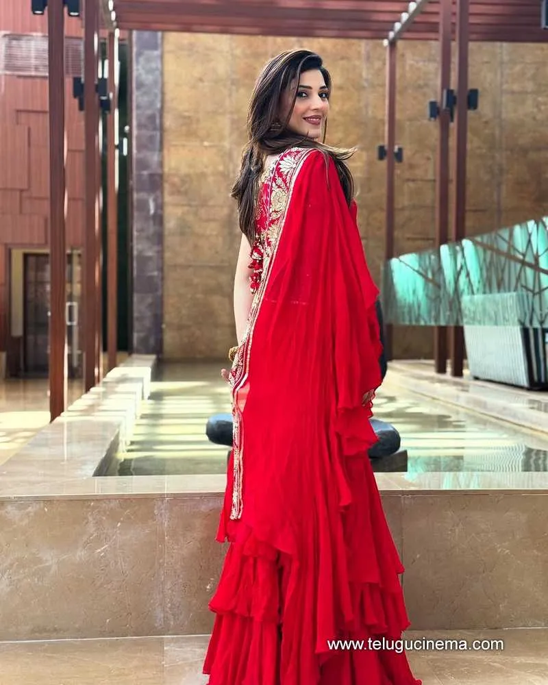 Mehreen Still 03022501
